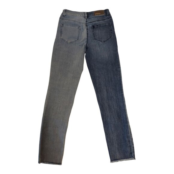 Pre-Loved Women's Dollhouse Jeans-Size 5 - Picture 3 of 7